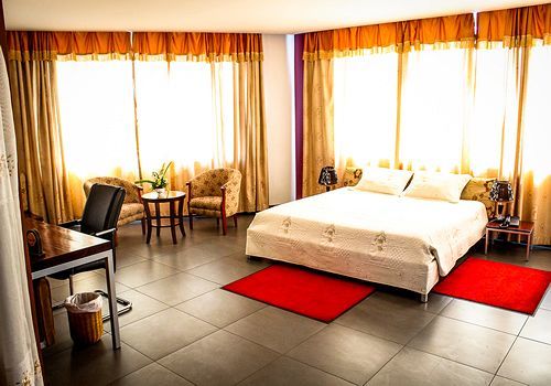 Maxlot Hotel Accra Buitenkant foto