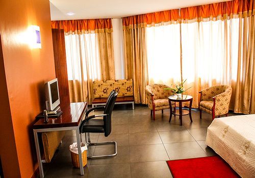 Maxlot Hotel Accra Buitenkant foto
