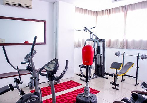 Maxlot Hotel Accra Buitenkant foto